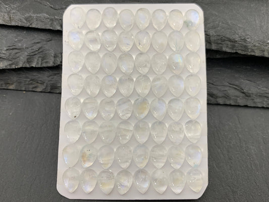 Rainbow Moonstone pear 6x8mm cabochon - Calibrated cabochons
