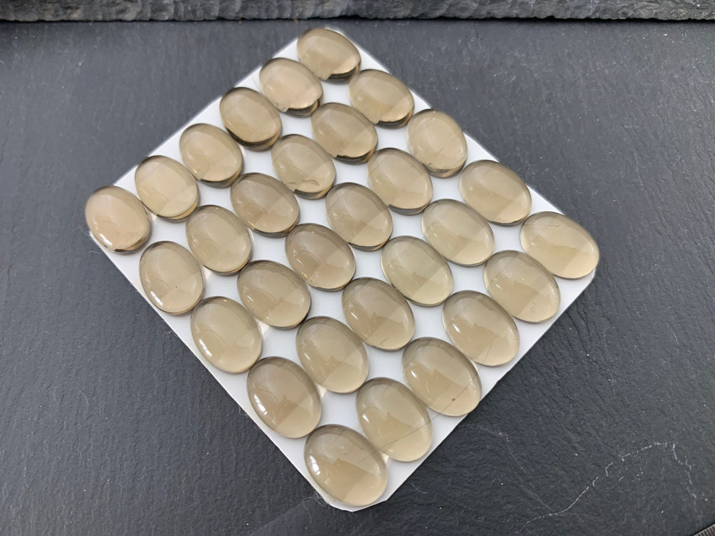 Smokey Quartz oval 10x14mm cabochon - Calibrated acbochons