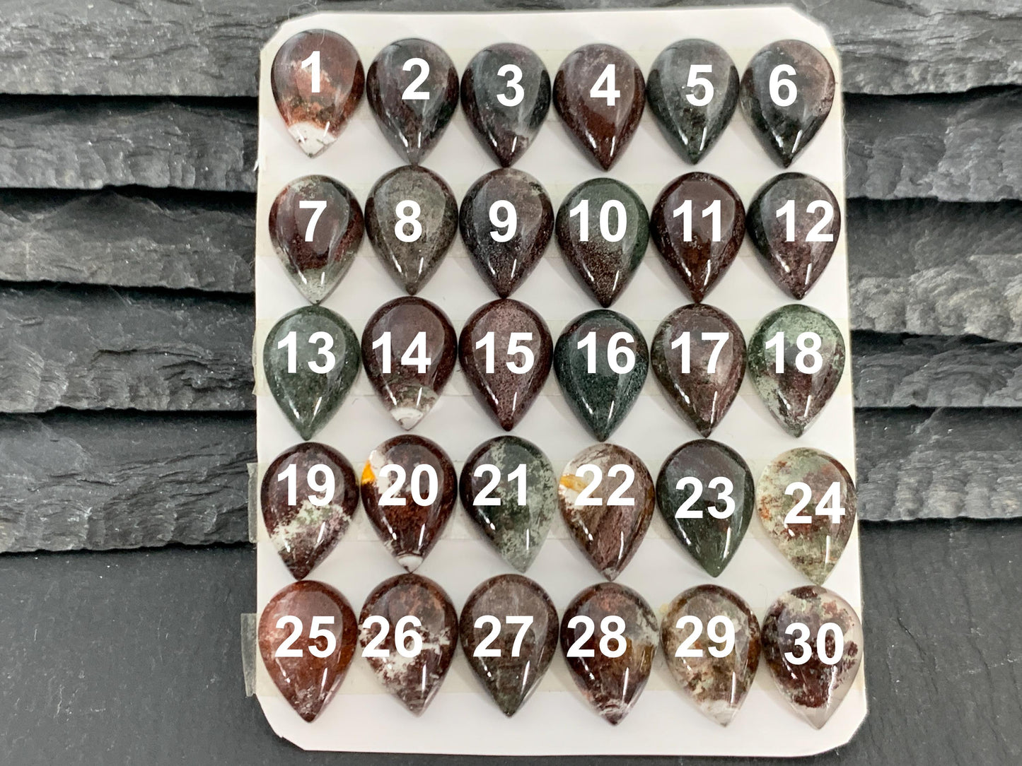 Green Phantom Crystal pear 10x14mm cabochon - Calibrated cabochons