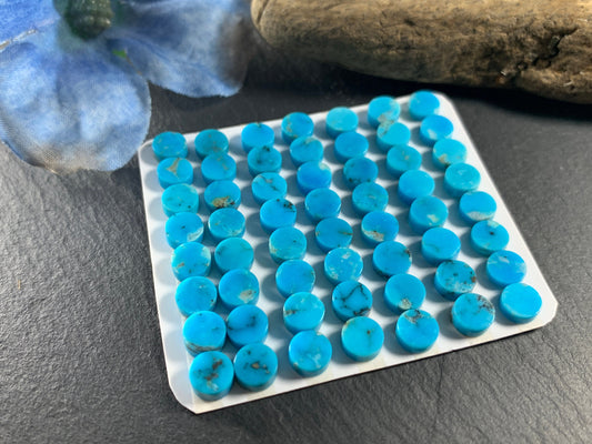 Flat Kingman Blue Turquoise round 6mm cabochon - Calibrated cabochons