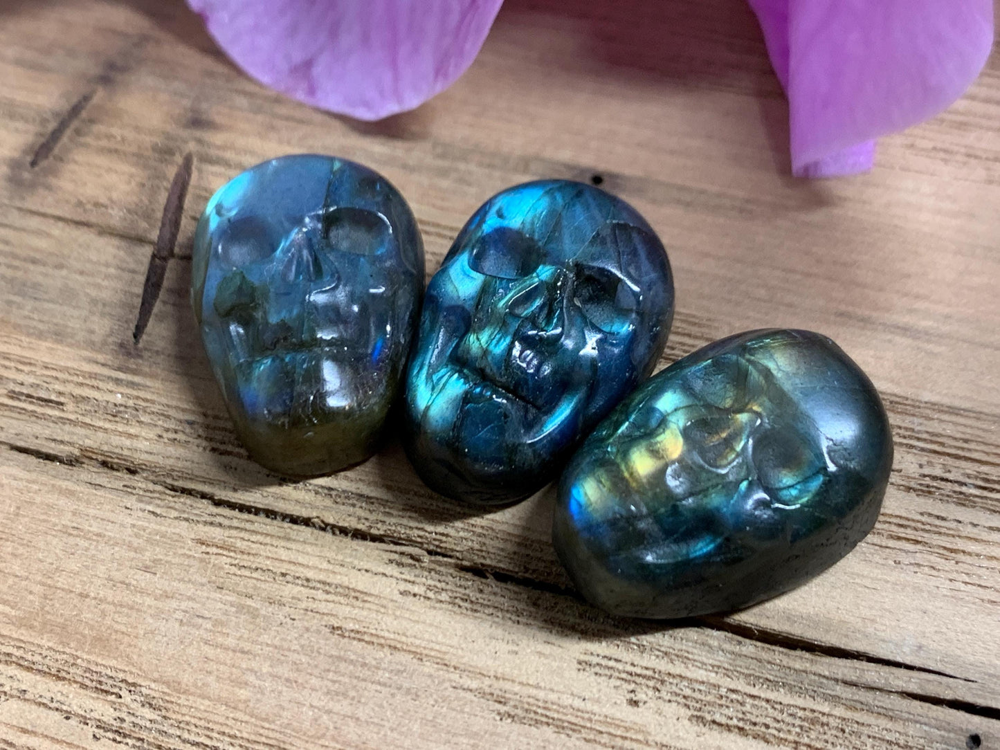 Labradorite Skull Carving 22mm long Rainbow Flash Crystal Skull, Gothic Crystal Decor, Witchy Jewelry