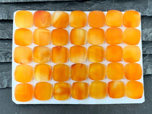 Flat Carnelian square cushion 10x10mm cabochon - Calibrated cabochons
