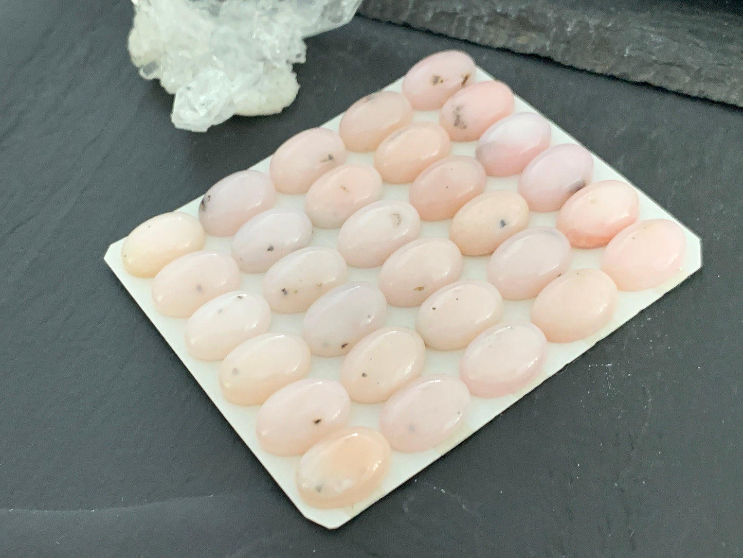 Pink Opal oval 10x14mm cabochon - Calibrated cabochons