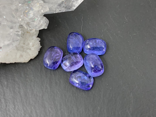 Tanzanite 4x6mm, 5x7mm rectangle cabochon