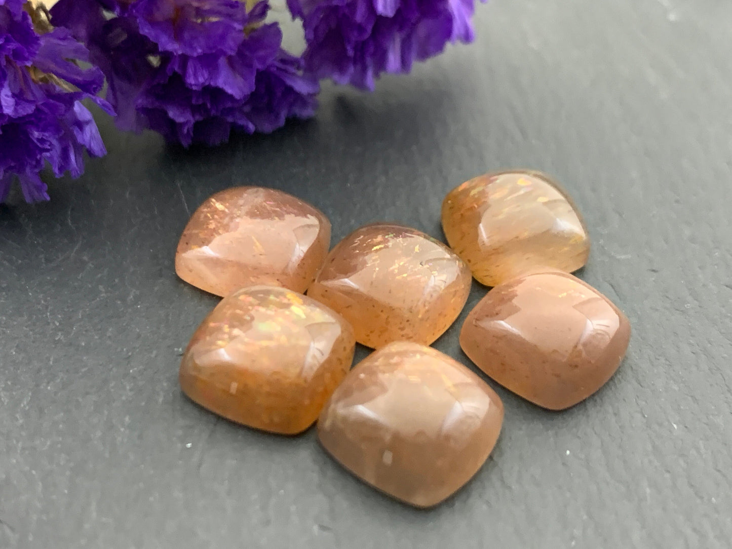 Gold Sunstone square cushion 10mm Cabochon - Calibrated cabochons