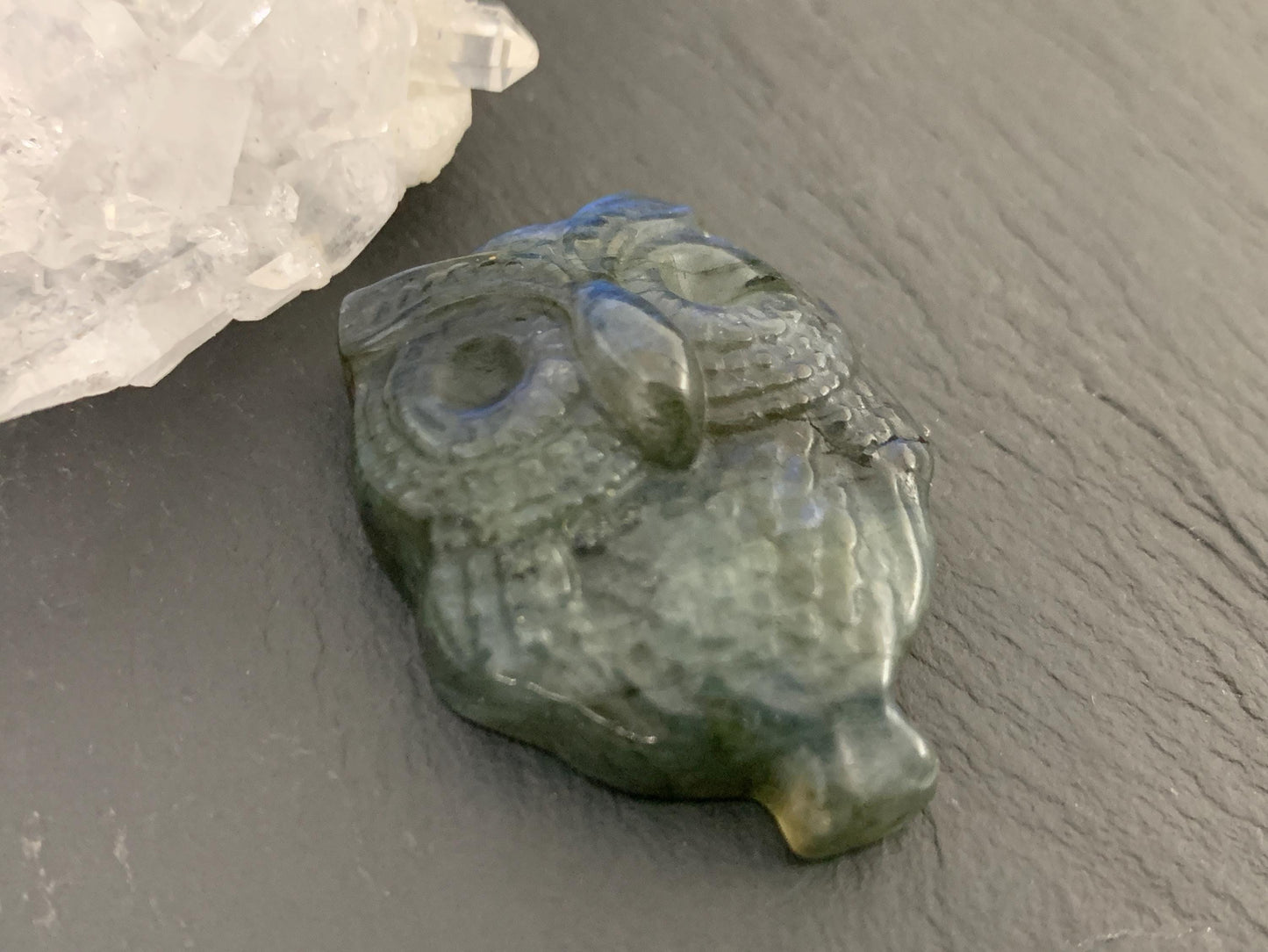 Labradorite owl 28x36mm cabochon carving