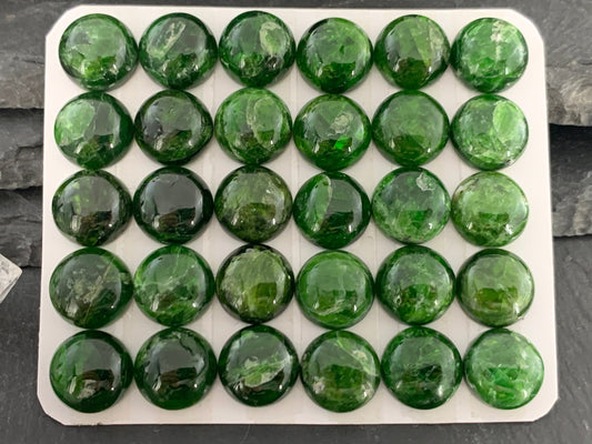 Chrome Diopside round 12mm cabochon  - Calibrated cabochons