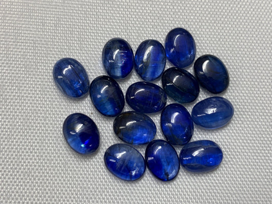 Kyanite oval 6x8mm cabochon