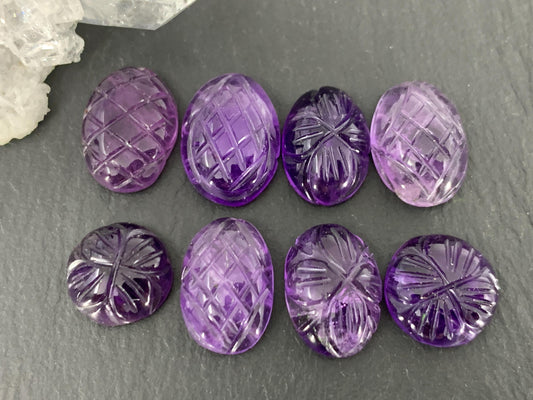 Amethyst carved 11-15mm long cabochon - Hand carved floral cabochon