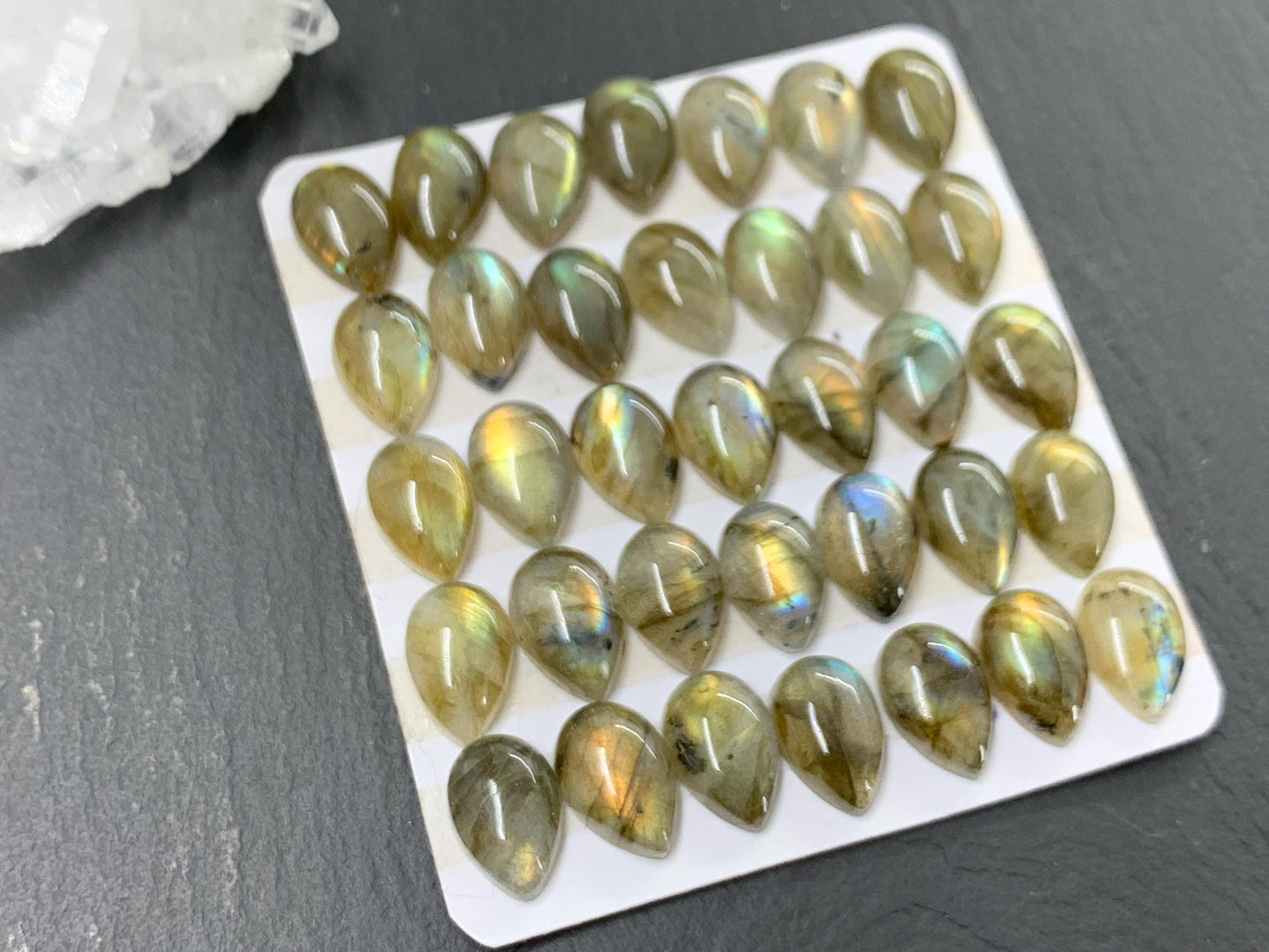 Labradorite pear 8x12mm cabochon - Calibrated cabochons *