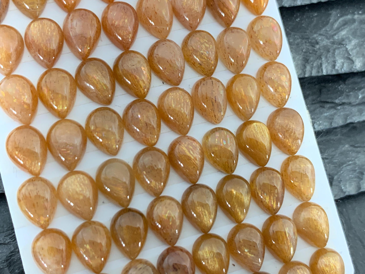 Goldsand sunstone pear 6x8mm cabochon - Calibrated Cabochons