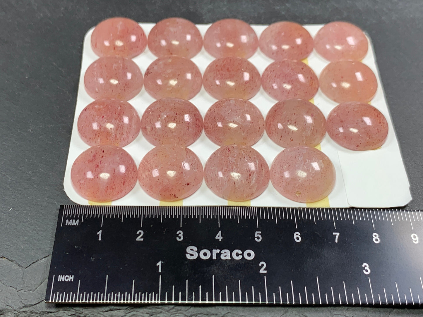 Strawberry Quartz round 18mm cabochon - Calibrated cabochons
