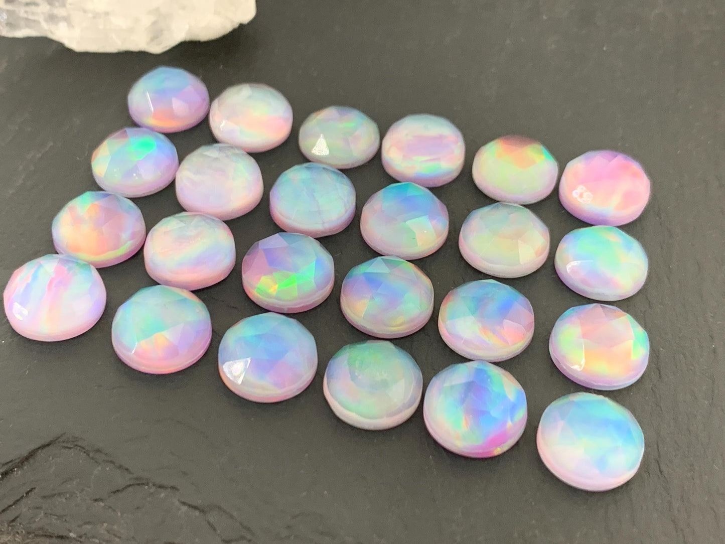 Faceted Aurora Opal round 12mm cabochon - Doublet cabochons