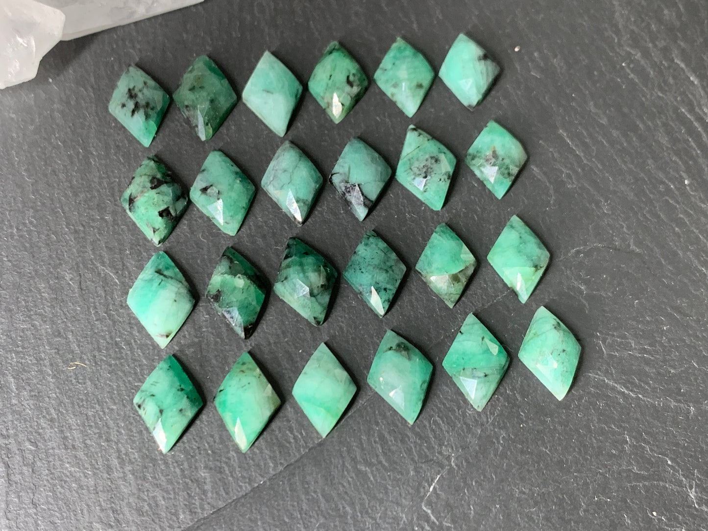Faceted Emerald rhombus 11-12mm long cabochon/ W381