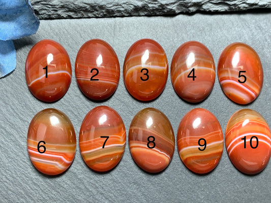Red Agate pear 18x25mm cabochon - Calibrated cabochons