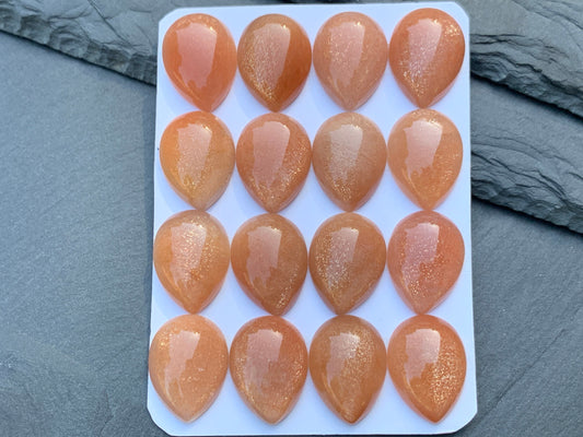 Goldsand Sunstone pear 15x20mm cabochon - Calibrated cabochons