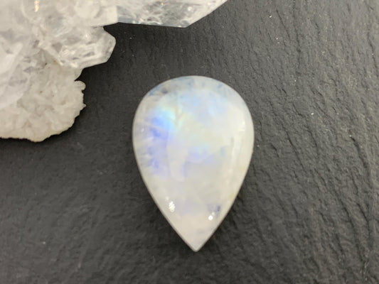 Rainbow Moonstone 20x14x7mm cabochon