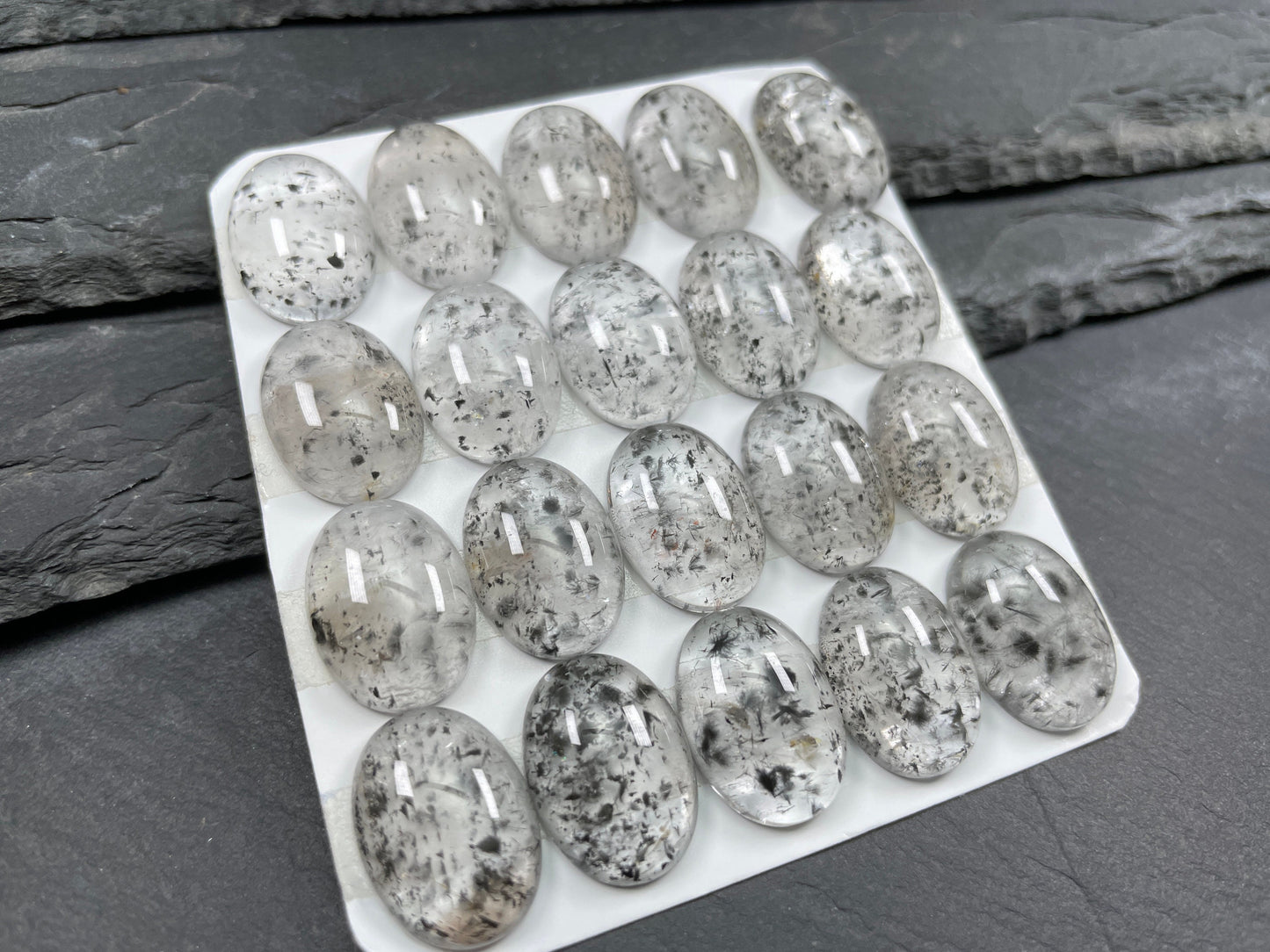 Super 7 oval 13x18mm cabochon - Calibrated cabochons