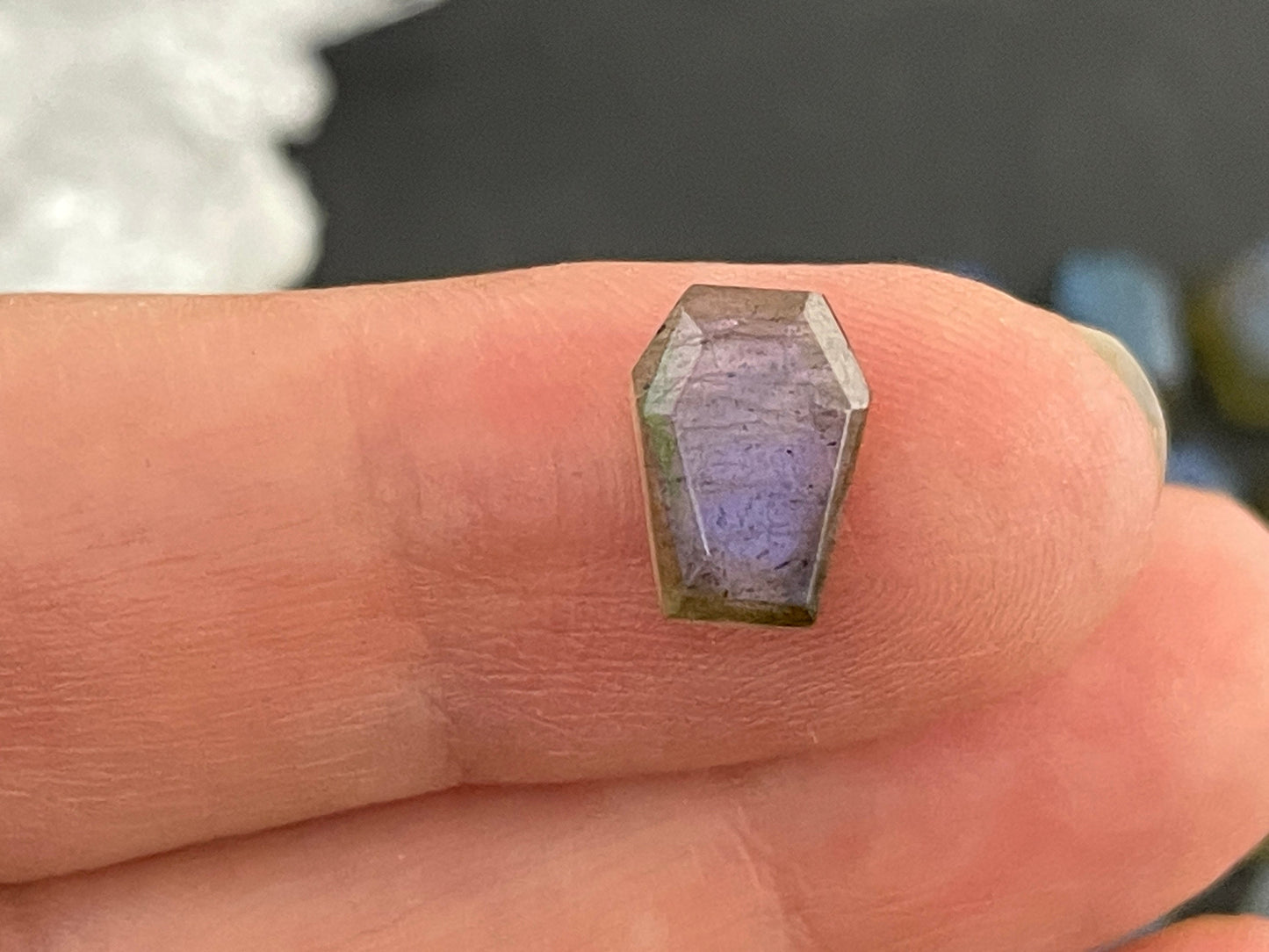 Labradorite Mini coffin 7x10mm cabochon
