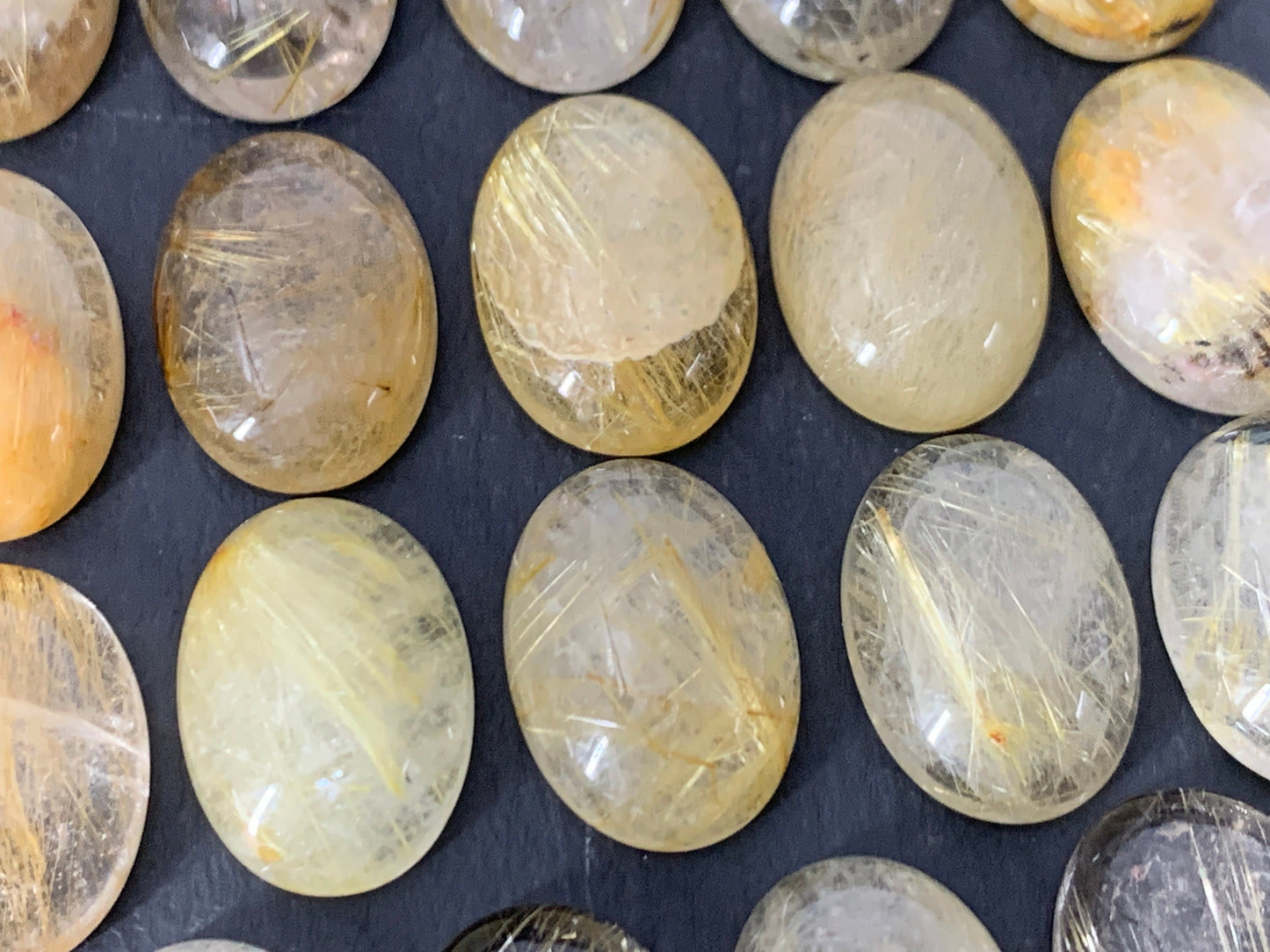 Gold Rutilated Quartz oval 13x18mm cabochon - Calibrated cabochons