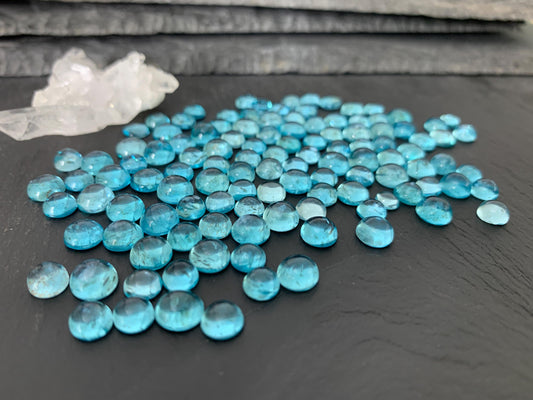 Apatite round 5-8mm cabochon