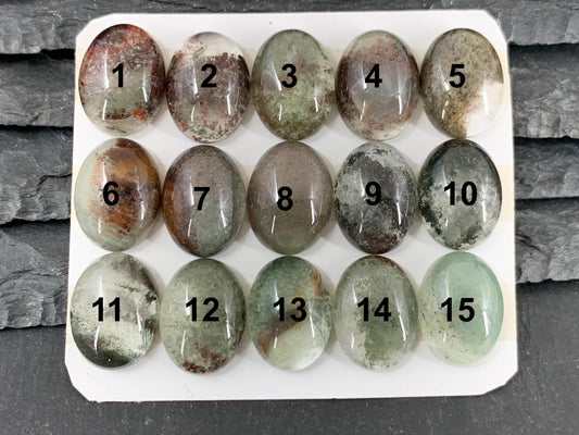 Green Phantom Crystal oval 12x16mm cabochon - Calibrated cabochon