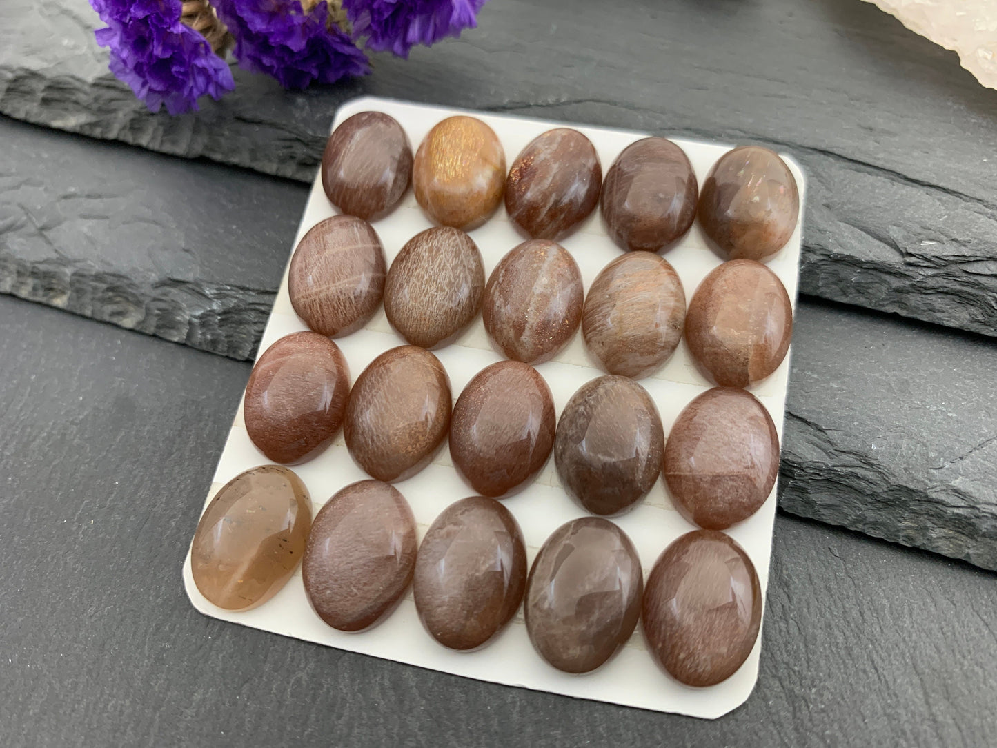 Gold Sunstone oval 12x16mm cabochon - Calibrated cabochons