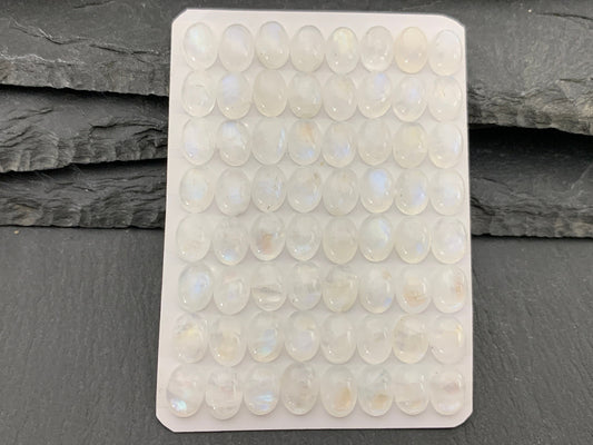 Rainbow Moonstone oval 6x8mm cabochon - Calibrated cabochons