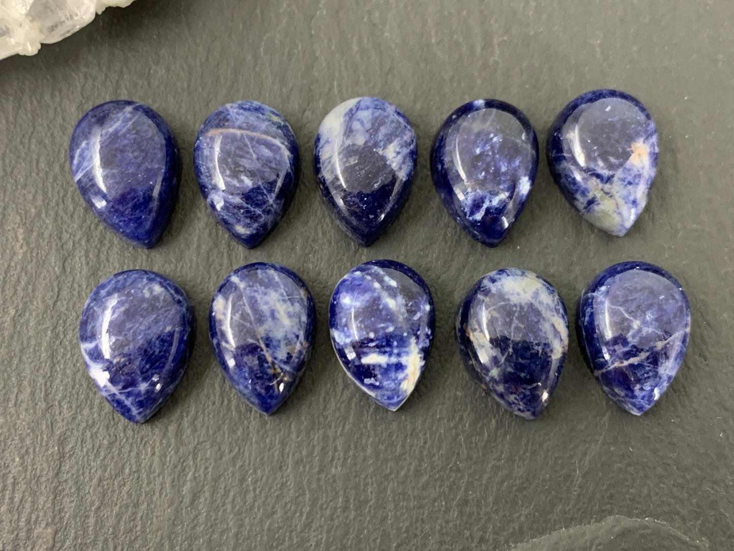 Sodalite pear 10x14mm cabochon