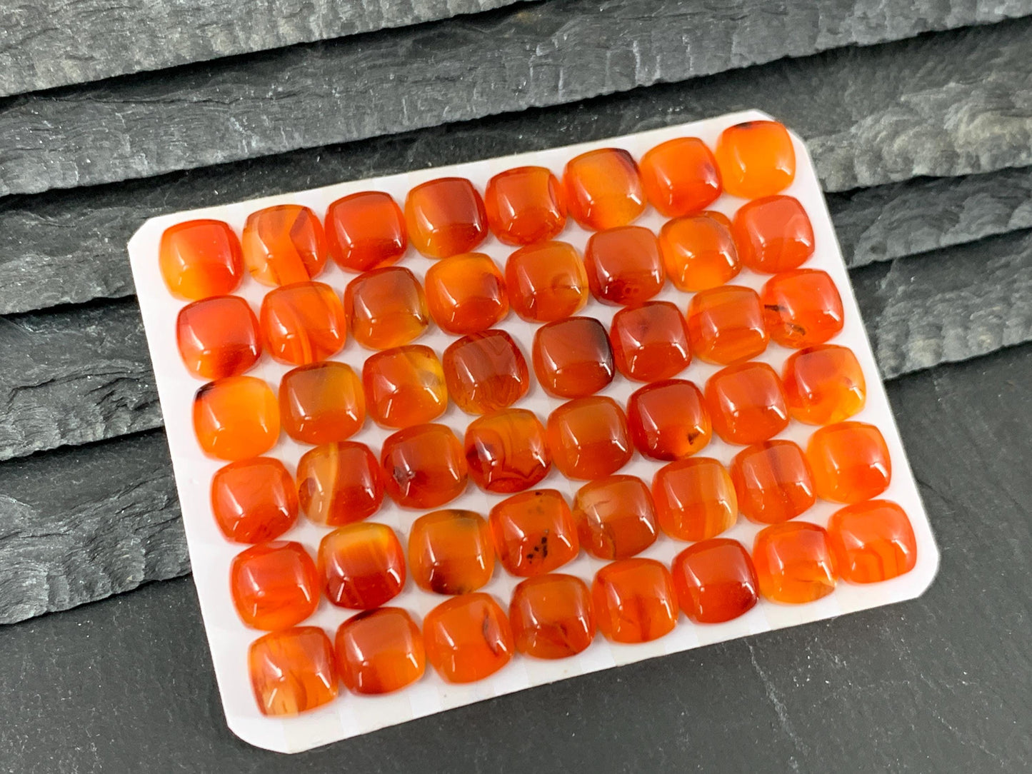 Carnelian square cushion 8mm cabochon - Calibrated cabochons
