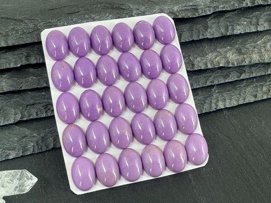 Phosphosiderite oval 10x14mm cabochon - Calibrated cabochon