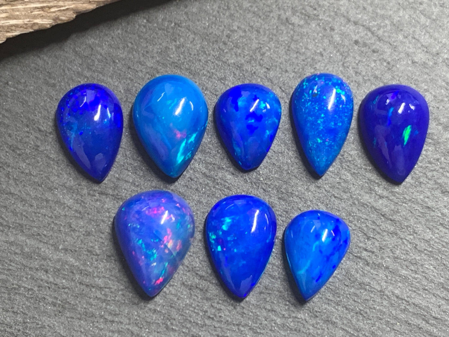 Ethiopian Opal pear 10-12mm long cabochon - Natural Opal smoked to blue color