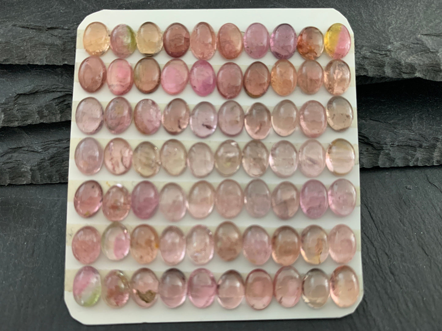 Tourmaline oval 5x7mm cabochon - Calibrated cabochons