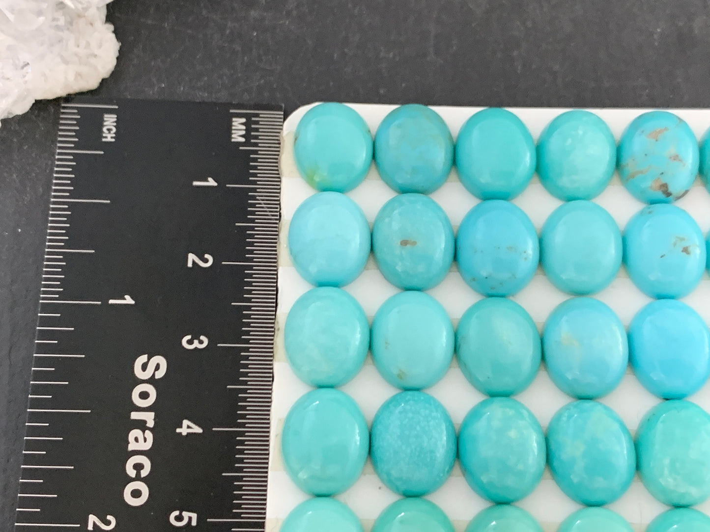 Turquoise oval 10x12mm cabochon/ X51