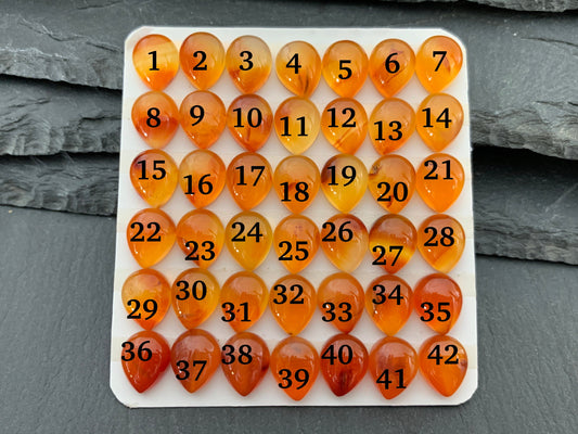 Carnelian pear 8x10mm Cabochon - Calibrated cabochons