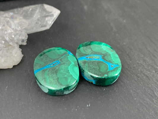 Malachite Chrysocolla oval 14x19x4mm cabochon pair