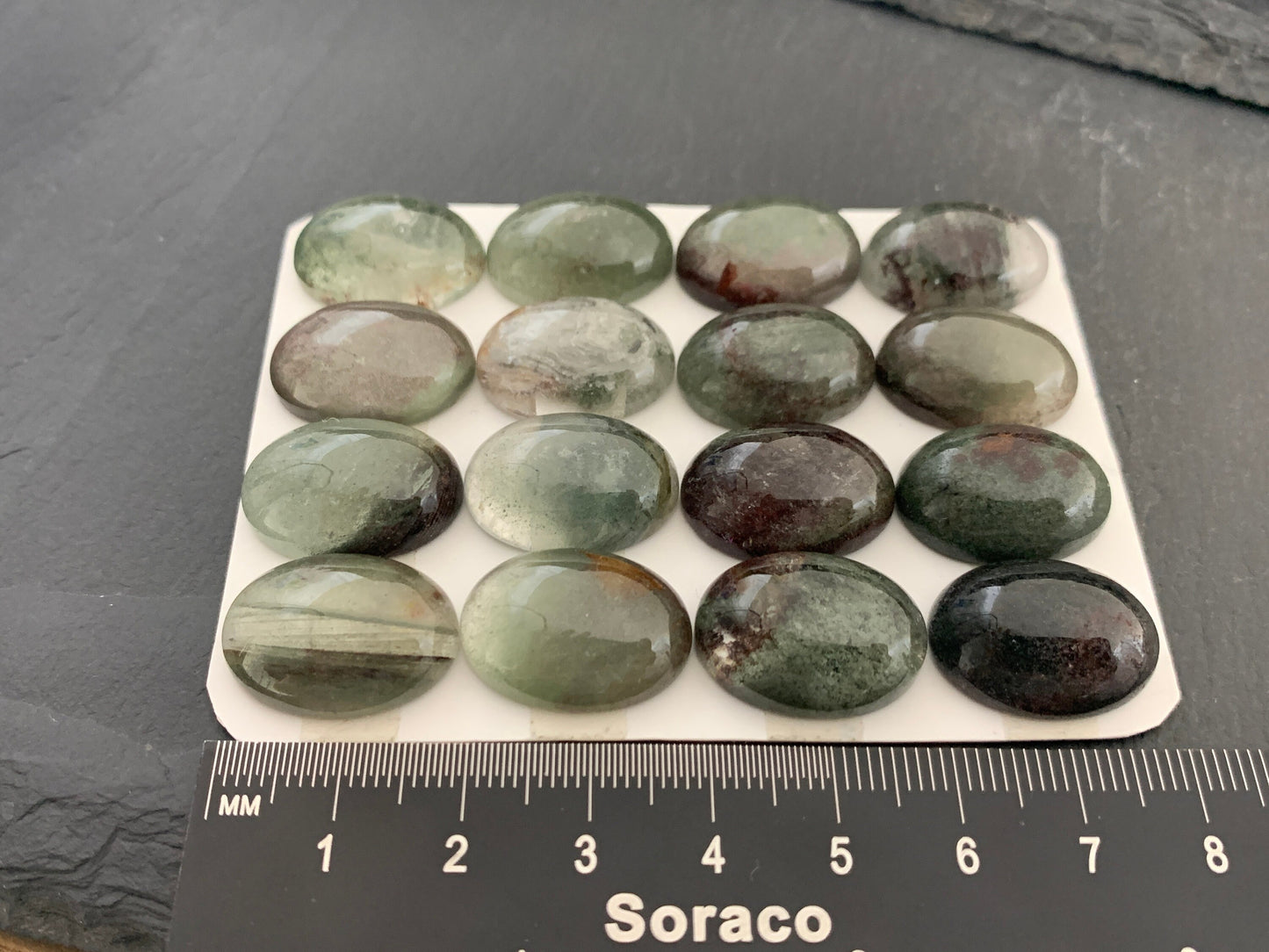 Green Phantom Crystal oval 15x20mm cabochon - Calibrated cabochons