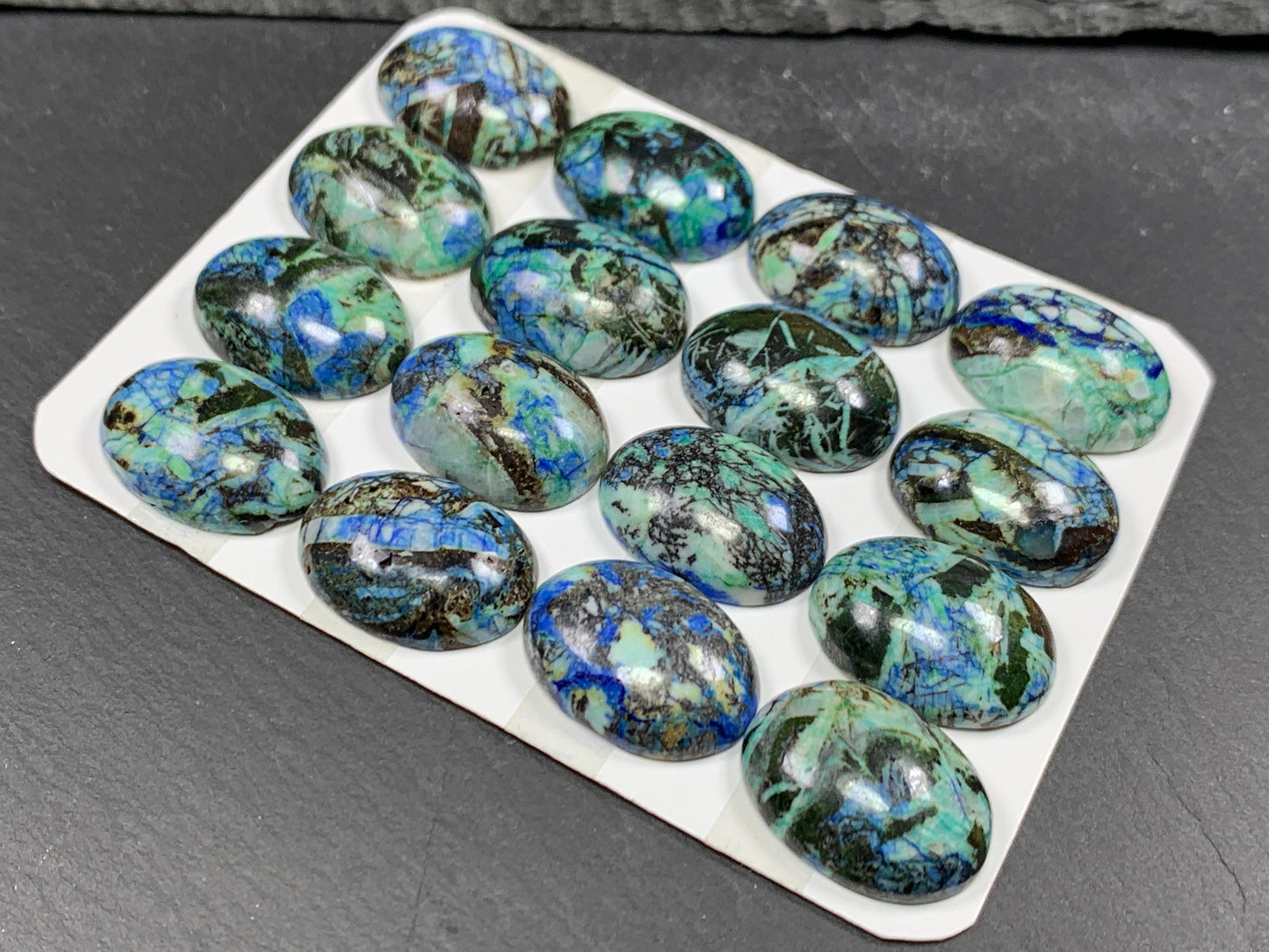 Azurite oval 15x20mm cabochon - Calibrated cabochons