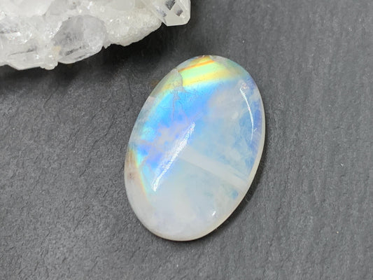 Rainbow Moonstone oval 23x16x6mm cabochon