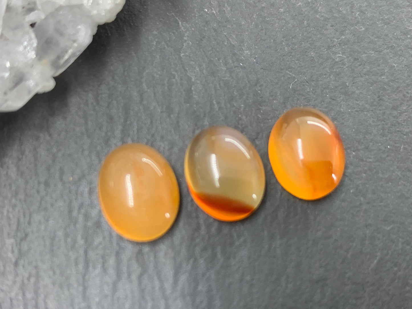 Carnelian oval 8x10mm cabochon - Calibrated cabochons *