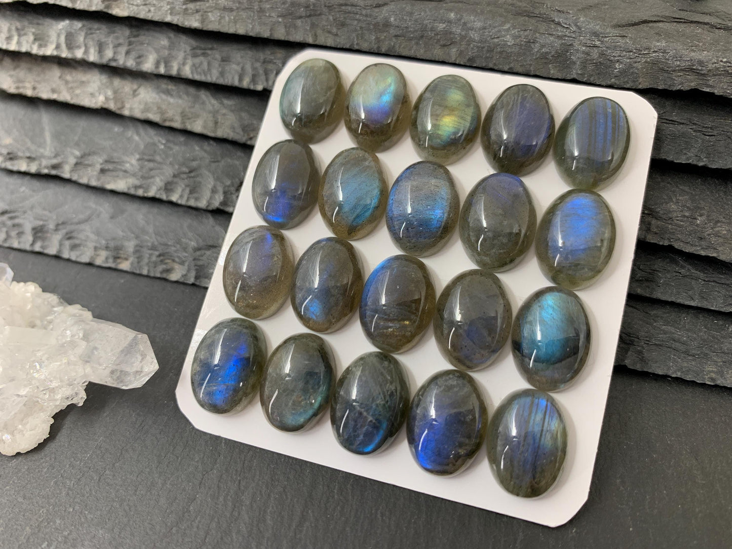 Labradorite oval 12x16mm cabochon - Calibrated cabochon