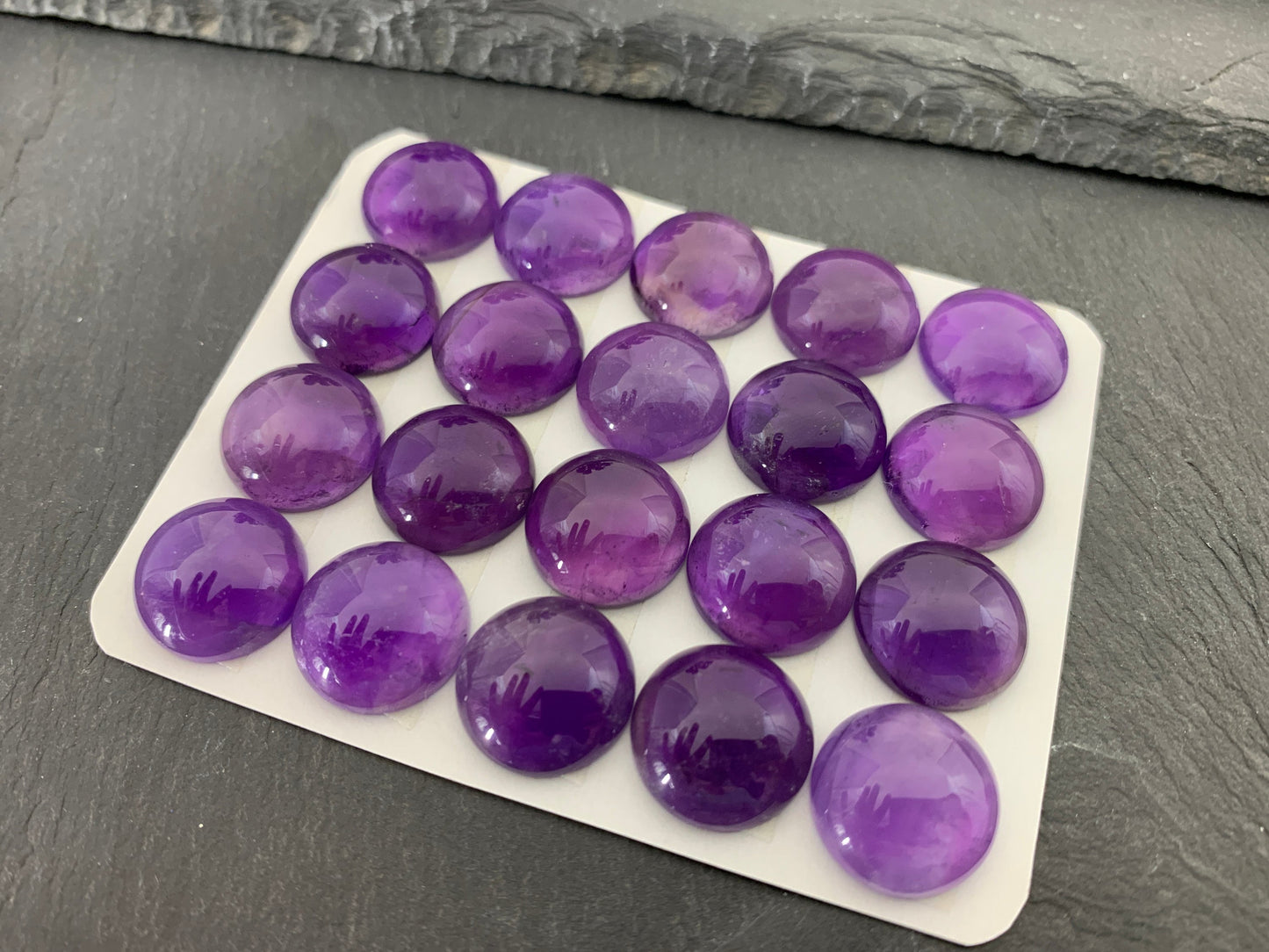 Amethyst Round 15mm cabochon - Calibrated cabochons