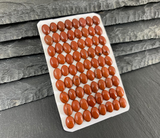 Red Jasper oval 5x7mm cabochon - Calibrated cabochons
