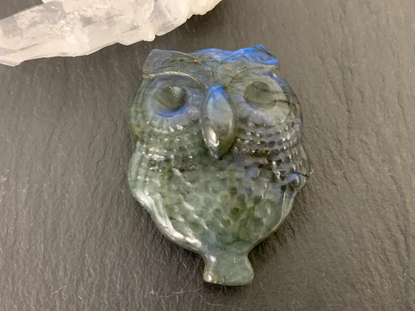 Labradorite owl 28x36mm cabochon carving