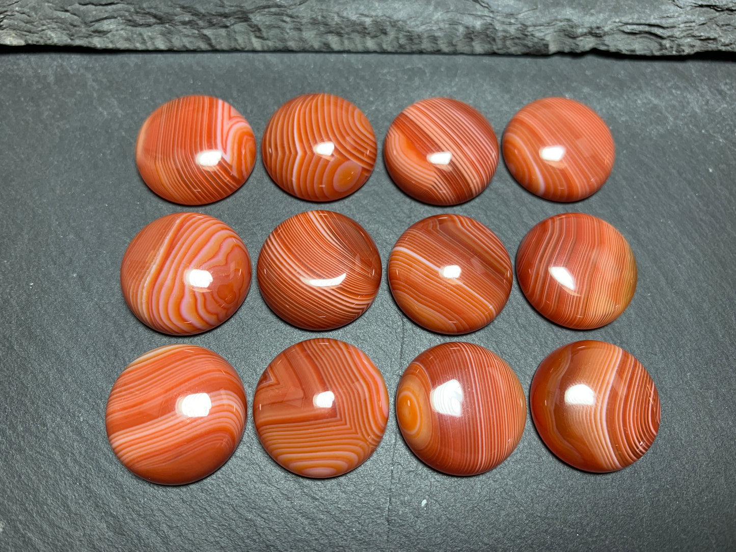Red Agate round 20mm cabochon - Calibrated cabochons
