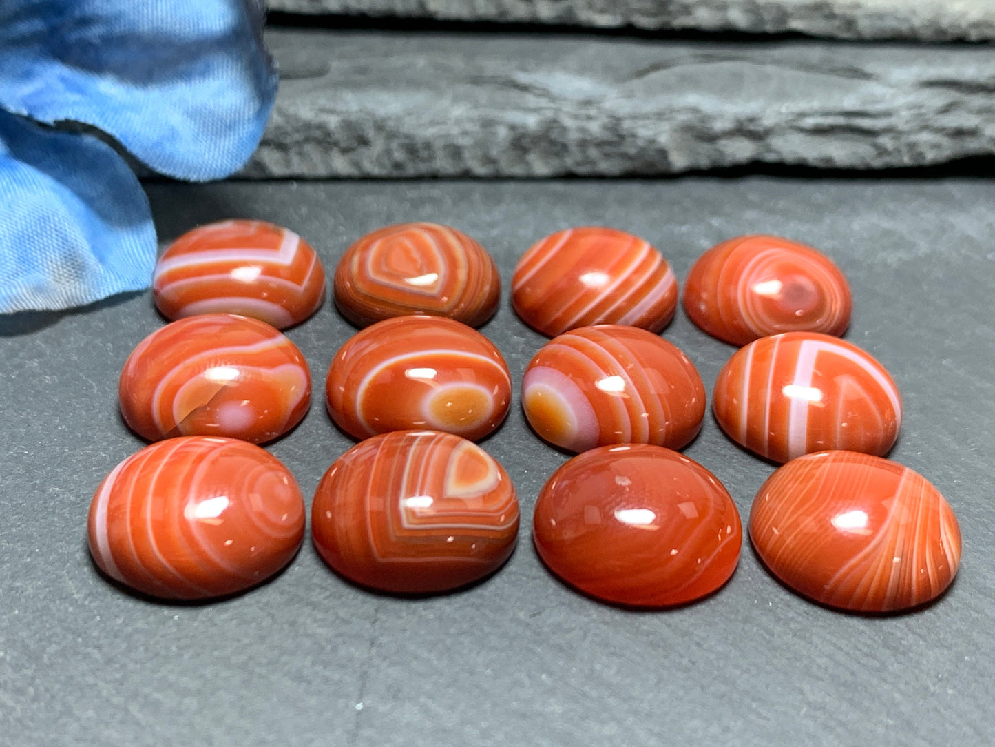 Red Agate round 15mm - Calibrated Cabochons