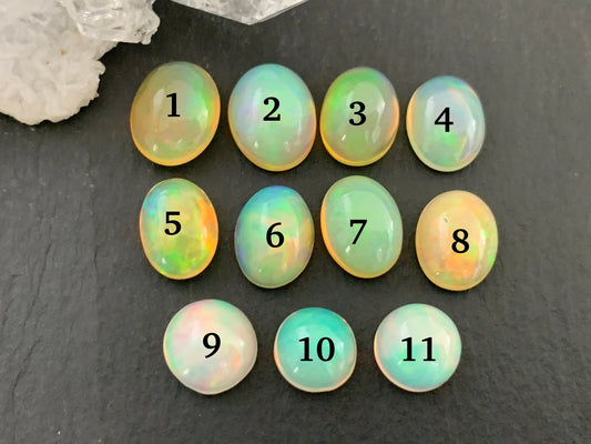 Ethiopian Opal 7-10mm cabochon