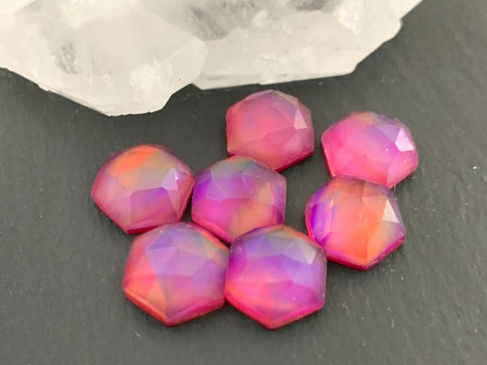 Faceted Aurora Opal hexagon 10mm cabochon - Doublet cabochons