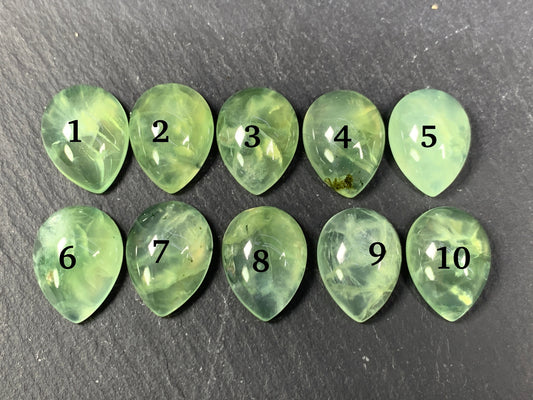 Prehnite pear 15x20mm cabochon - Calibrated cabochons