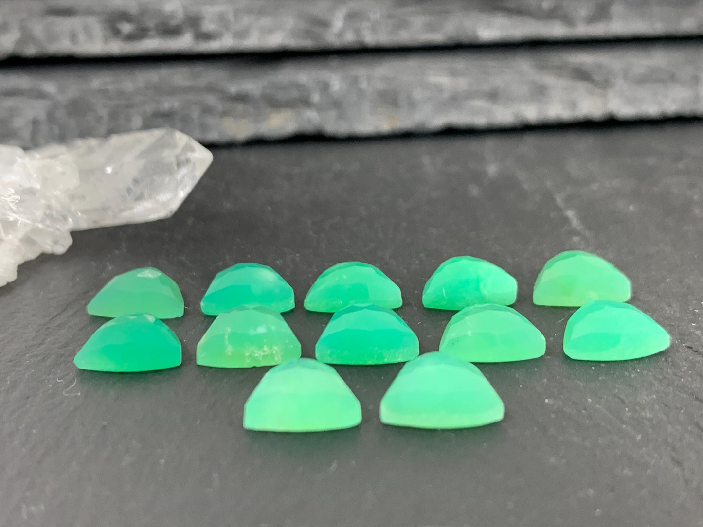 Faceted Chrysoprase trilangle 8mm cabochon